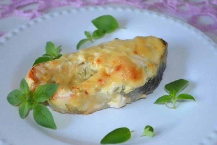 Chum Salmon Steaks with Lemon in the Oven