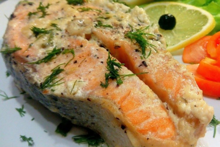 Chum Salmon Steaks with Mayonnaise in the Oven
