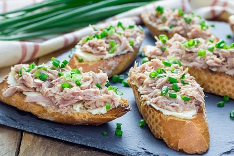Tuna and Egg Bruschetta