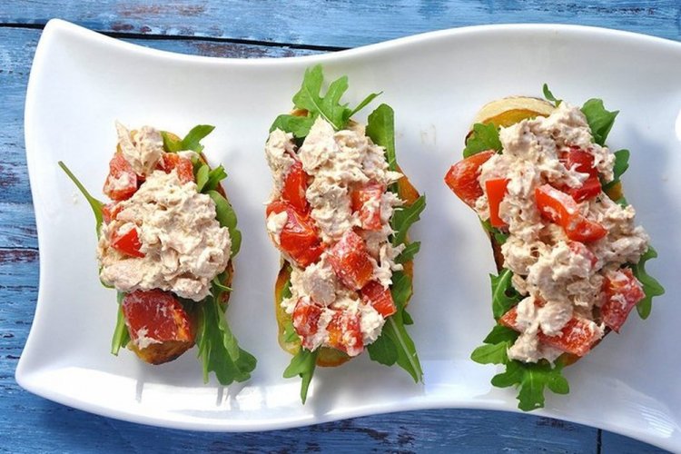 Tuna and Cream Cheese Bruschetta