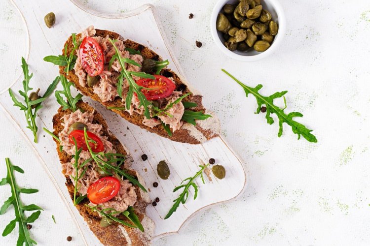 Tuna and Tomato Bruschetta