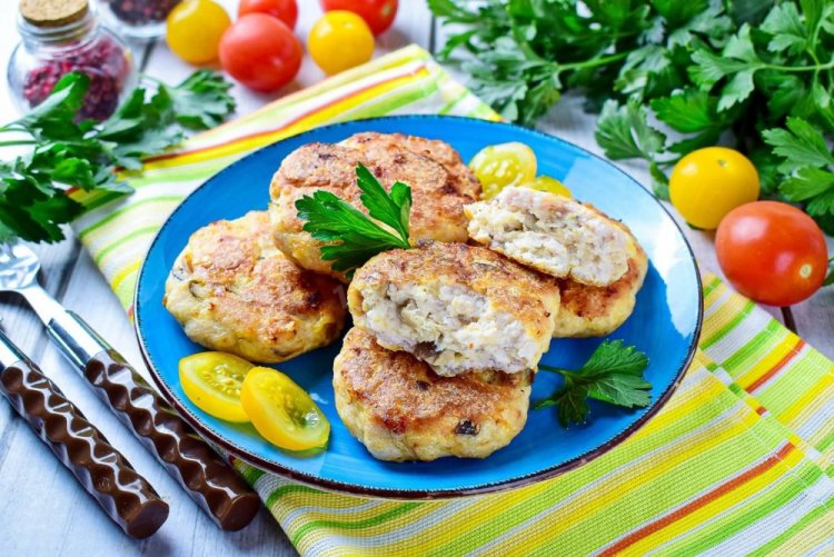 Chicken Cutlets with Mushrooms and Cheese