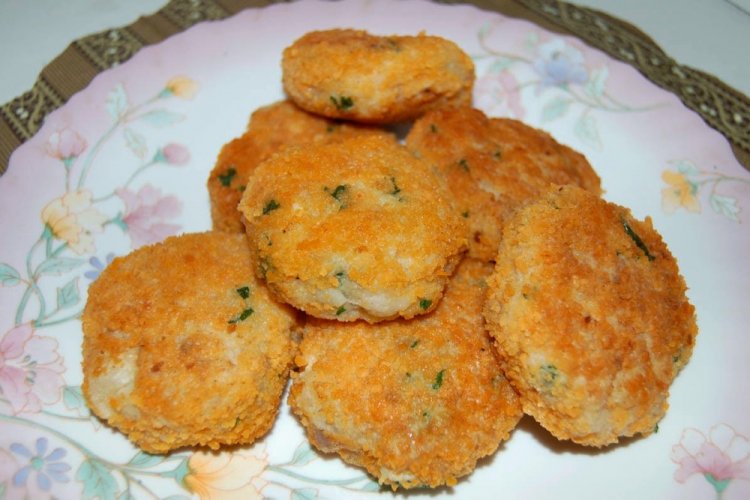 Pollock Cutlets with Zucchini