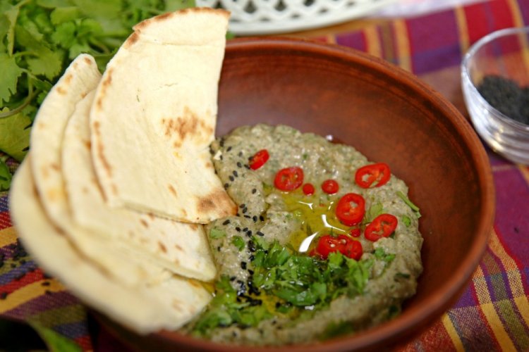 Baba Ghanoush with Chili Pepper