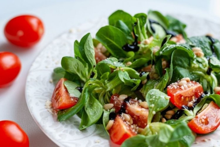 Spinach Salad for Weight Loss
