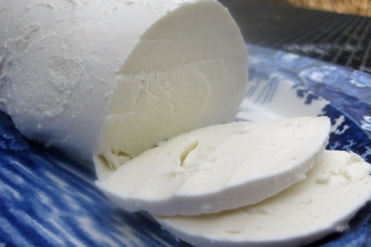 Queso de leche de cabra con pepsina