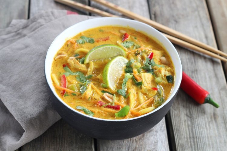 Thai Vegetable Curry Soup
