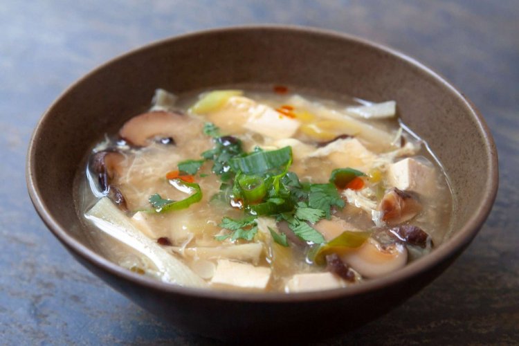 Thai Soup with Mushrooms and Tofu