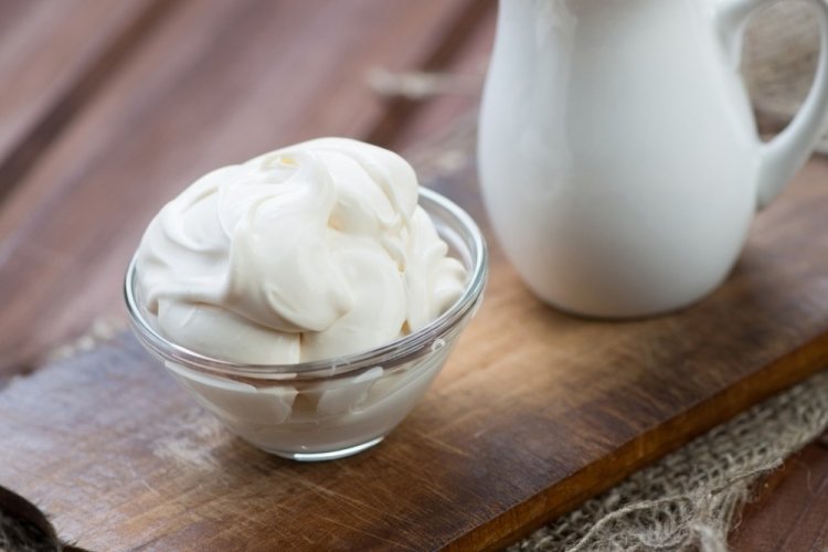 Crema agria de leche de cabra