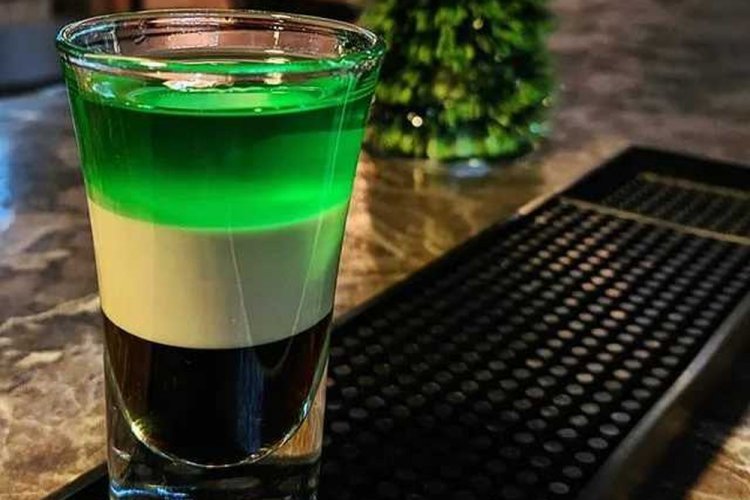 B-52 con schnapps de menta