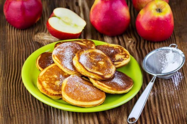 Tortitas de manzana sin lácteos con leche de soja