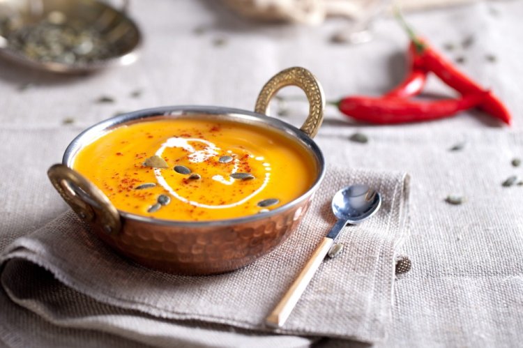 Crema de calabaza con leche de soja y sémola