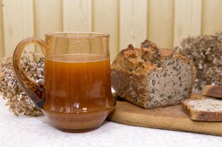 Rye Bread Kvass with Chicory