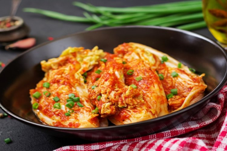 Scrambled Eggs with Kimchi and Oyster Sauce