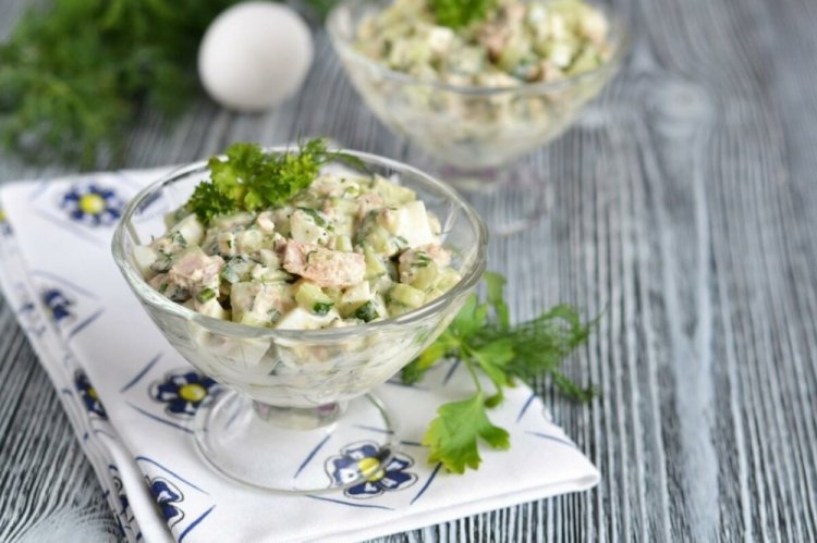 Tuna and Pickled Cucumber Salad