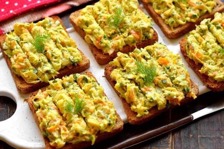 Untable de calabacín para sándwiches