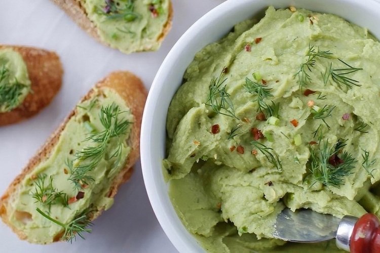 Untable de aguacate y queso crema