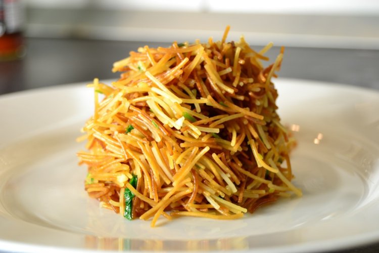 Fideos fritos en sartén – receta clásica