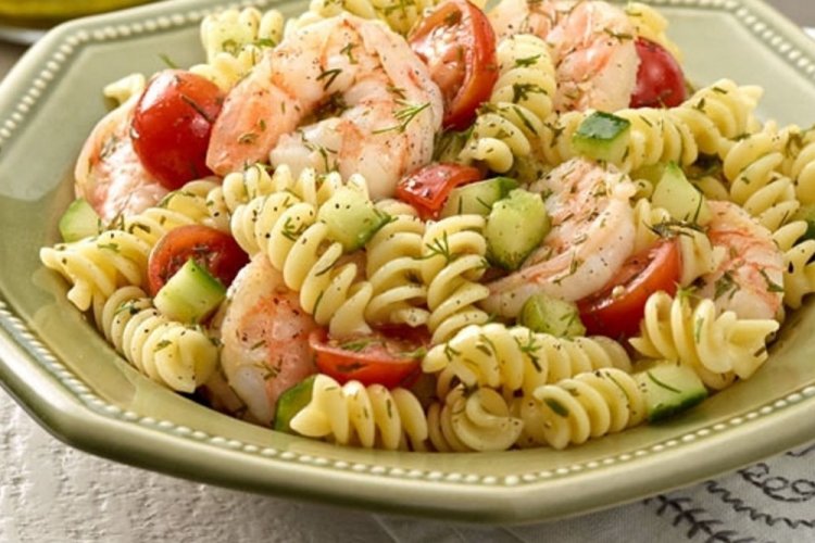 Ensalada de pasta y camarones