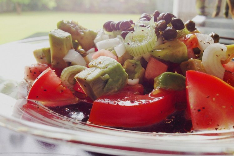 Capers and Avocado Salad