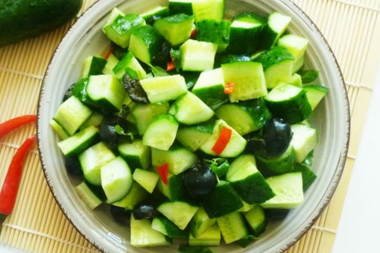 Salad with Olives and Basil