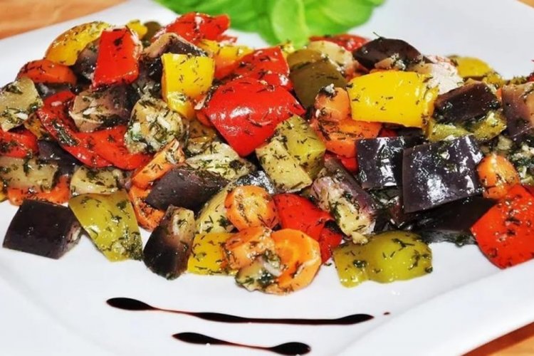 Salad with Olives and Fried Eggplant