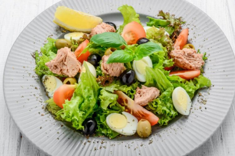 Tuna and Olive Salad