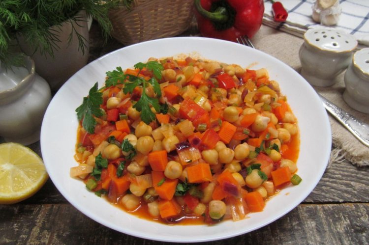 Estofado de verduras con garbanzos