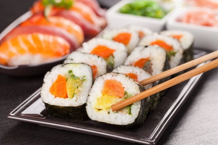 Filling with Pickled Daikon for Rolls