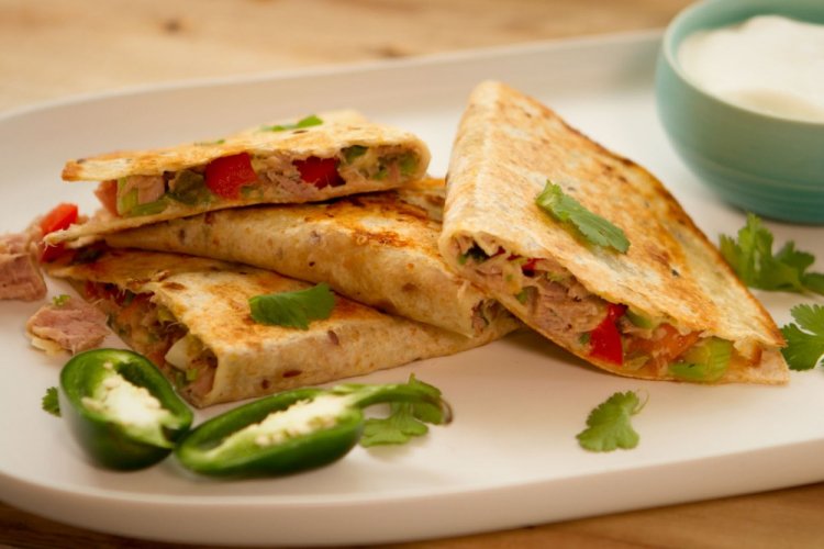 Tortilla con atún para el desayuno