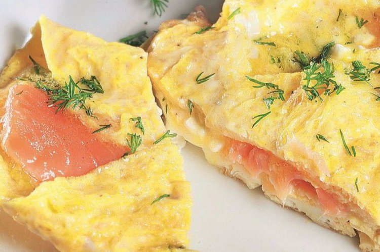 Omelet with Red Fish and Cheese