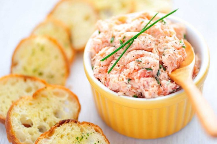 Cottage Cheese Spread with Red Fish
