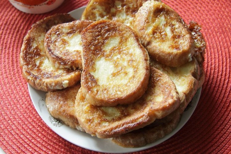 Tostadas dulces con ron