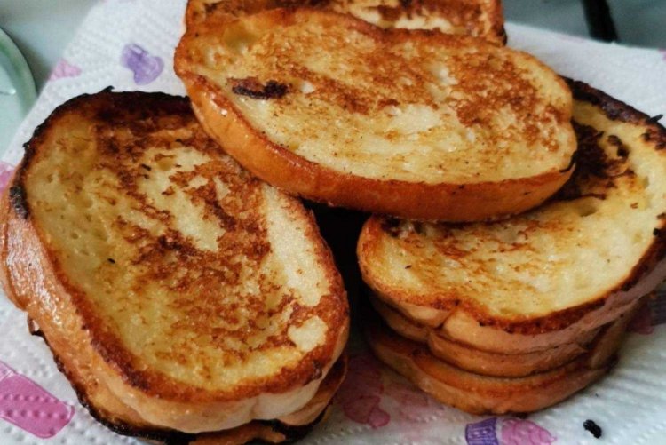 French Toast with Egg and Sour Cream