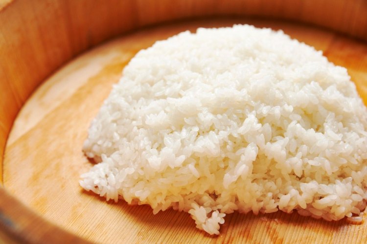 Rice for Sushi and Rolls with Wine Vinegar