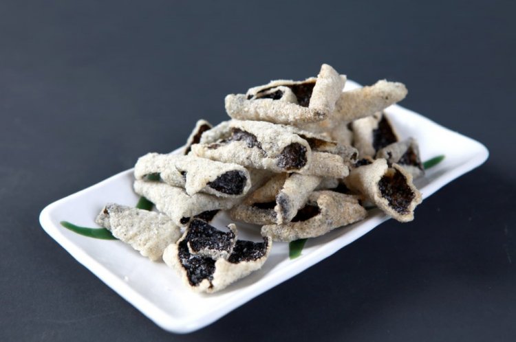 Nori and Rice Paper Chips