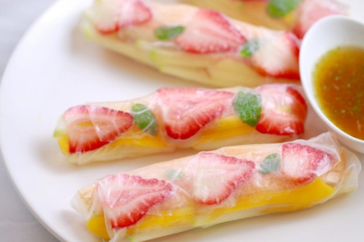 Sweet Fruit Spring Rolls