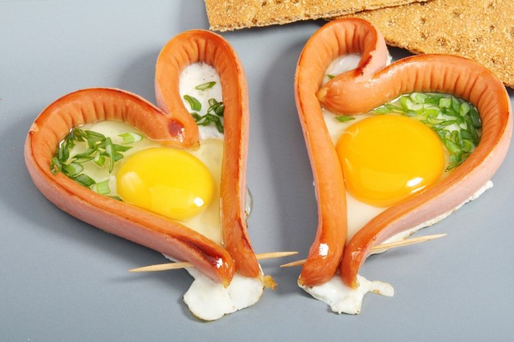 Sausage Heart with Fried Egg