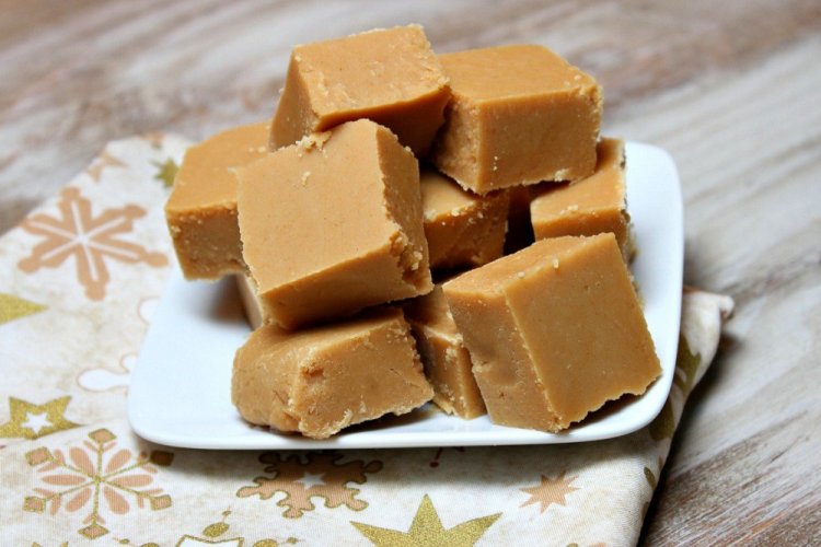 Caramelos caseros «Korovka» con leche condensada
