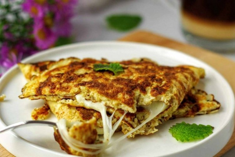 Tomato and Cheese Filling for Oat Pancakes