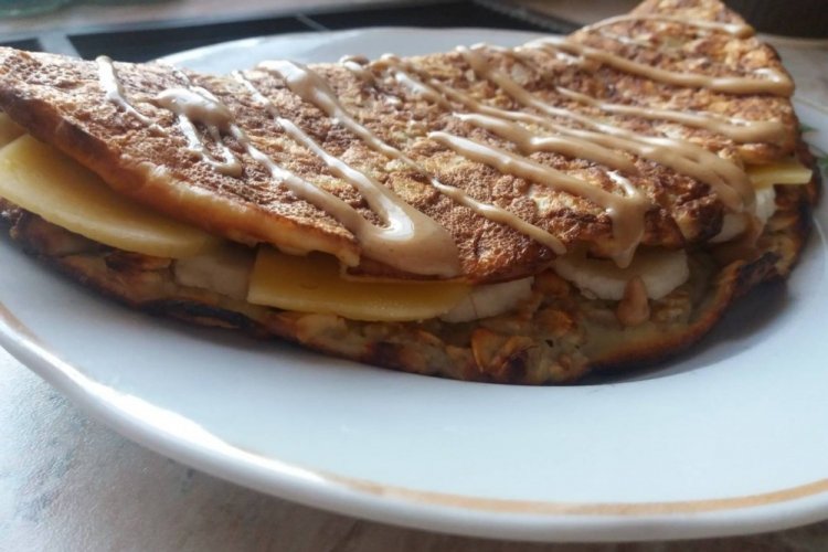 Oatmeal Pancake with Banana and Cheese