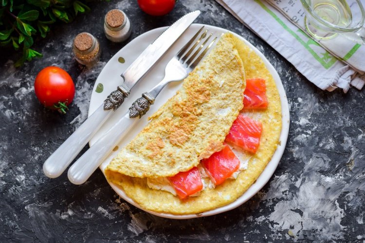 Oatmeal Pancake with Cheese and Red Fish