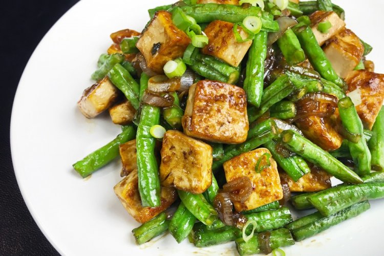 Tofu, Zucchini, and Green Bean Salad