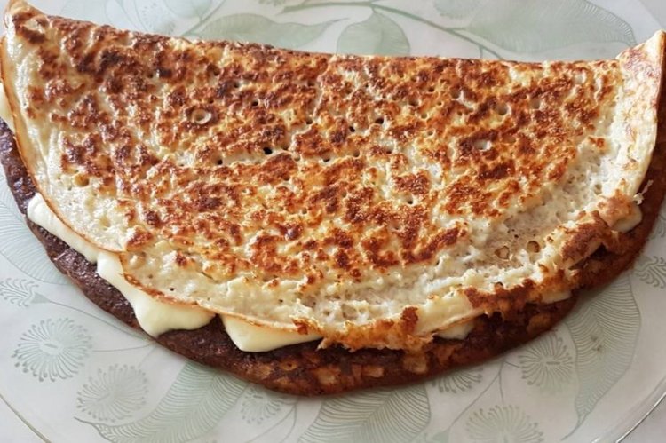 Oat Pancake with Cottage Cheese and Cheese