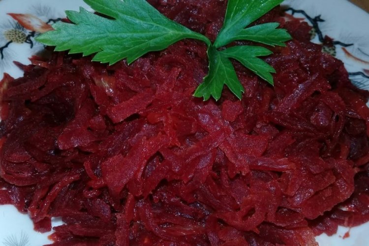 Remolacha estofada con cebolla y zanahoria