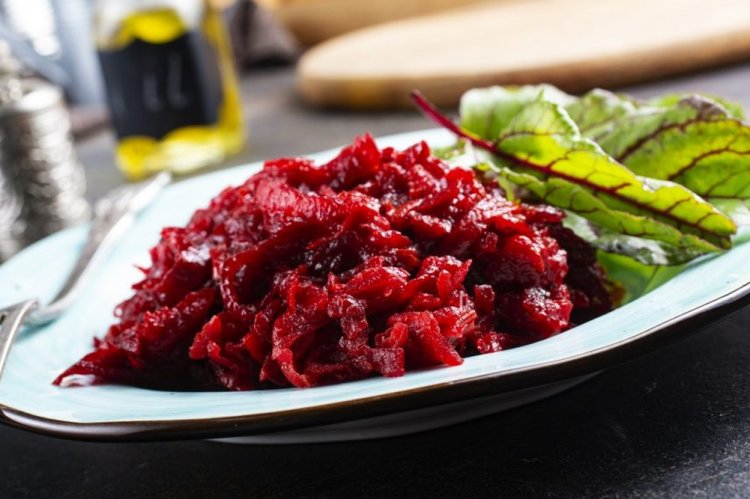 Remolacha estofada con verduras