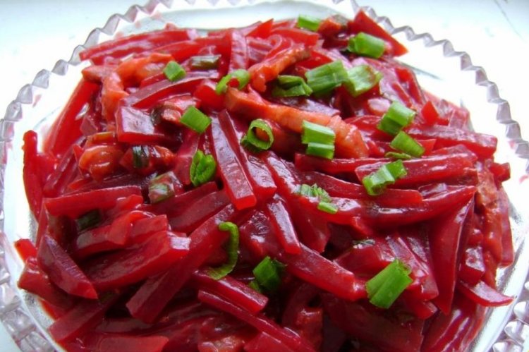 Remolacha estofada con pollo