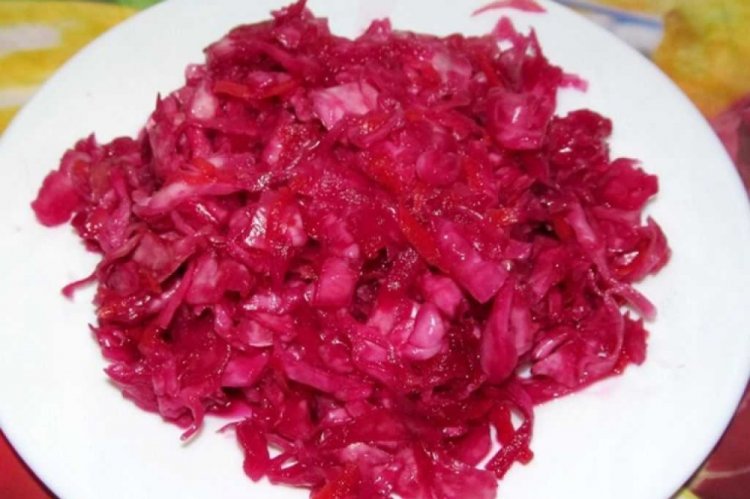 Remolacha estofada con chucrut