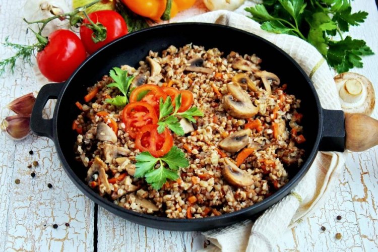 Buckwheat with Vegetables and Mushrooms