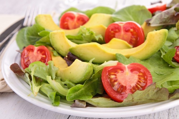 Vegetable Salad with Avocado